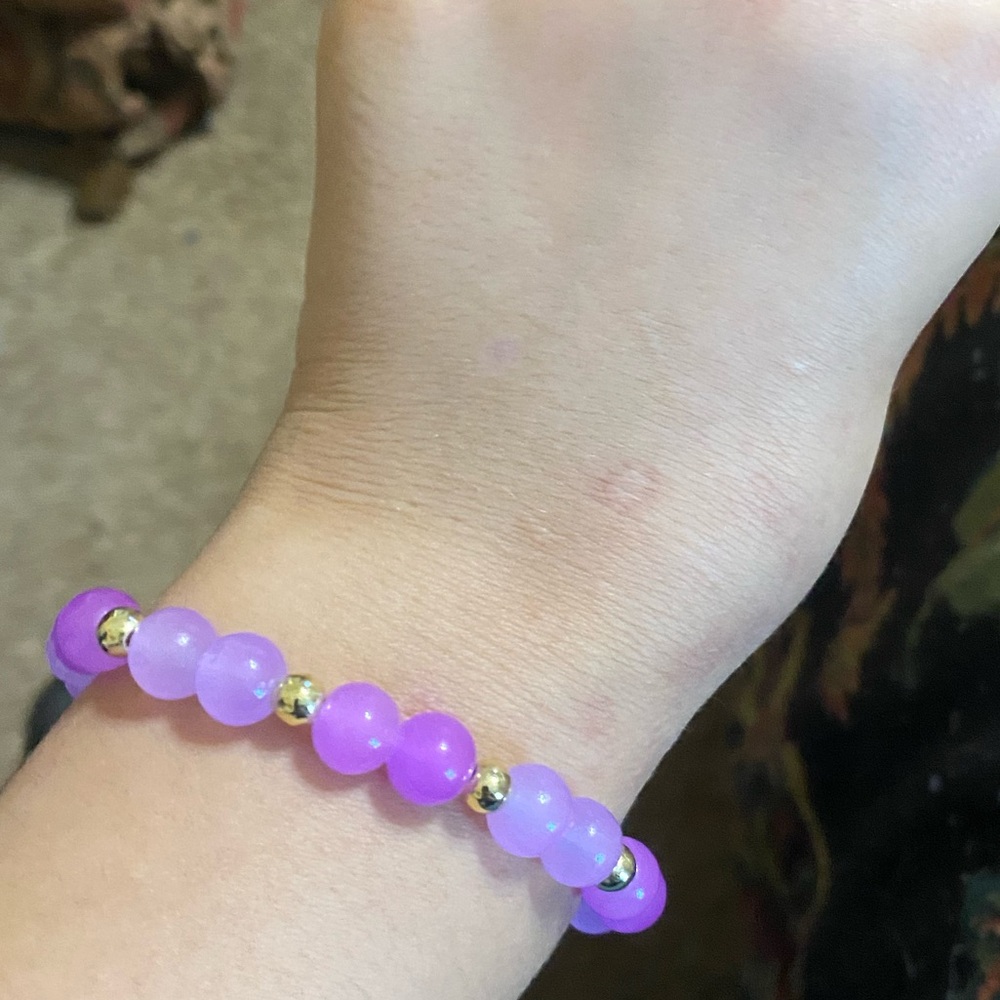Purple glass bead bracelet